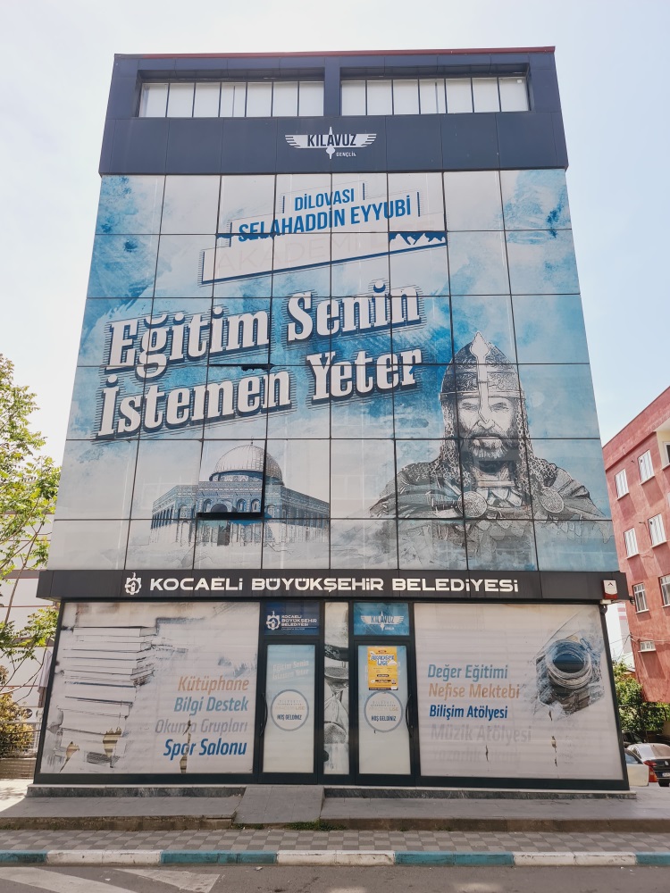 Dilovası Selahaddin Eyyubi Akademi Lise
